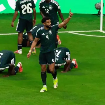 كأس العالم – منتخب السعودية يضبط مواعيد تدريباته على توقيت لقاء إسبانيا
                
                حدد الجهاز الفني للمنتخب السعودي موعد انطلاق تدريباته أيام الأربعاء والخميس والجمعة المقبلة عند الـ 12:00 ظهرًا بتوقيت مدينة أتلانتا الأمريكية، 07:00 مساءً بتوقيت مكة المكرمة، للتأقلم مع توقيت مباراته أمام إسبانيا.
                الأربعاء، 17 يونيو 2026 – 10:58